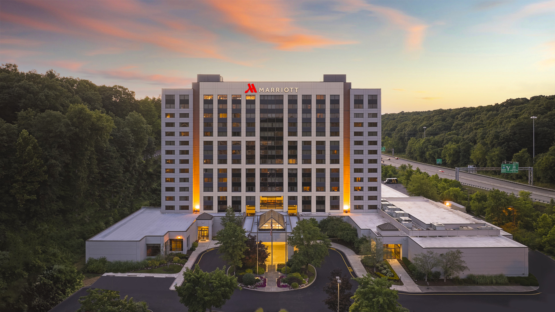 Marriott Pittsburgh Airport Renovation