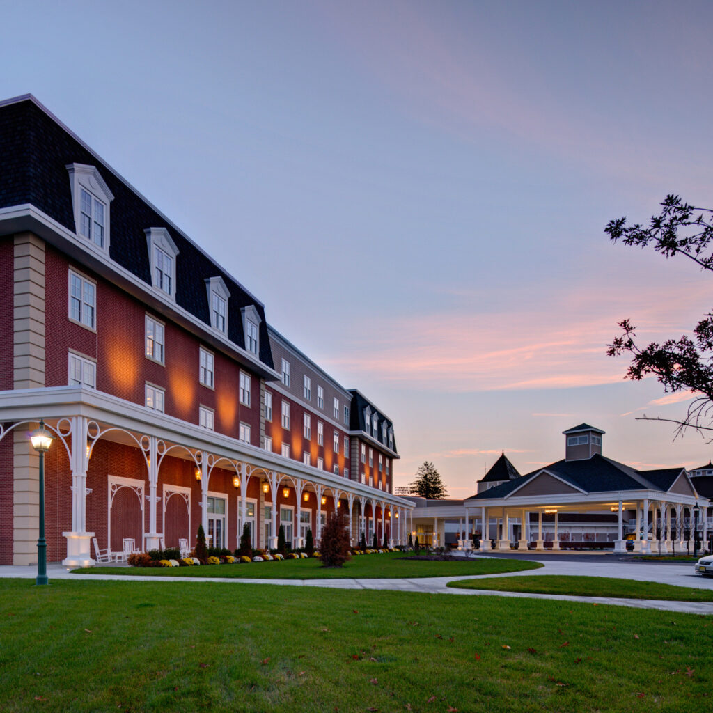 Saratoga Springs Casino Hotel