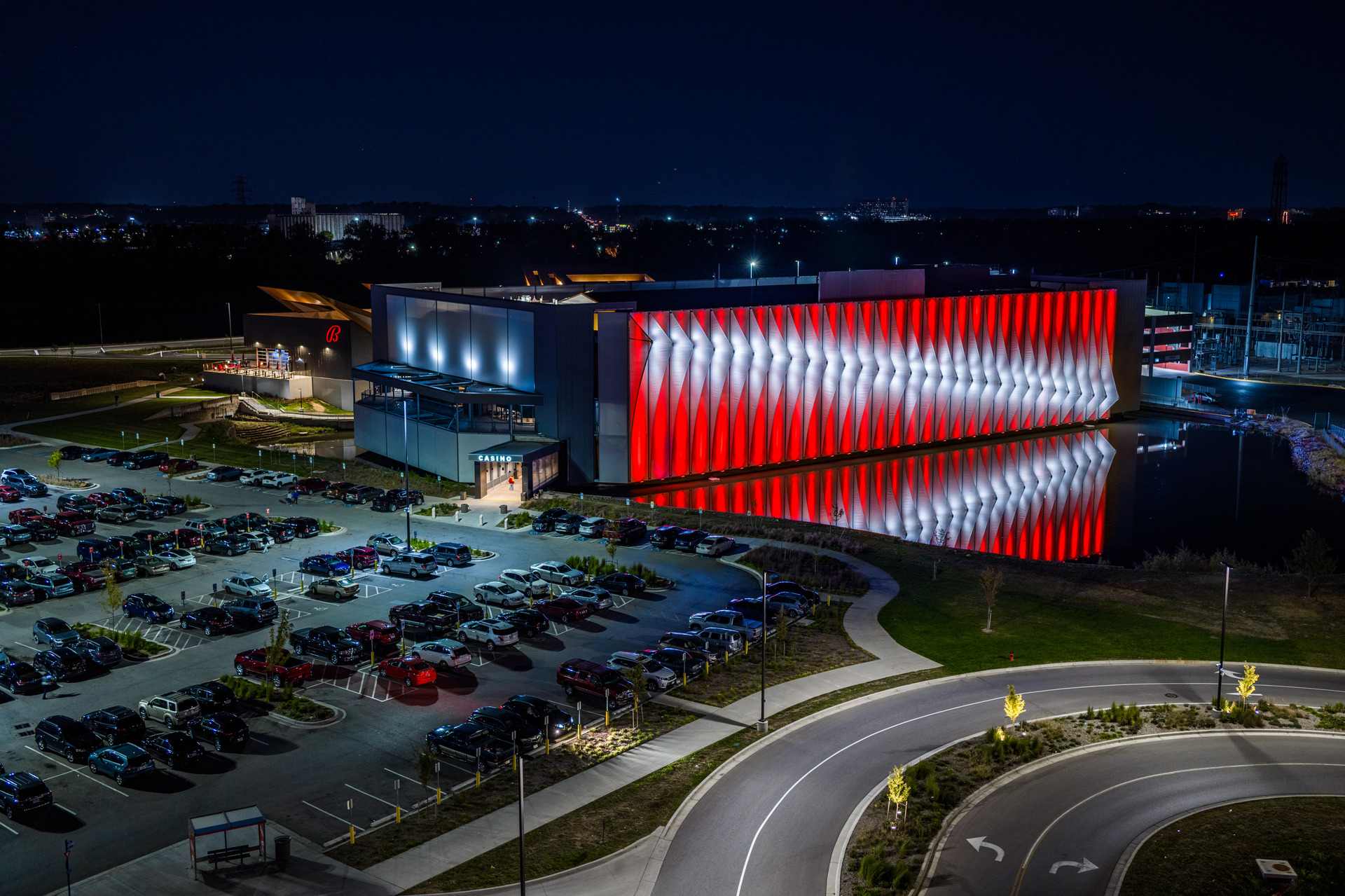 Bally’s Kansas City Casino Receives National Recognition for Dynamic Façade Transformation